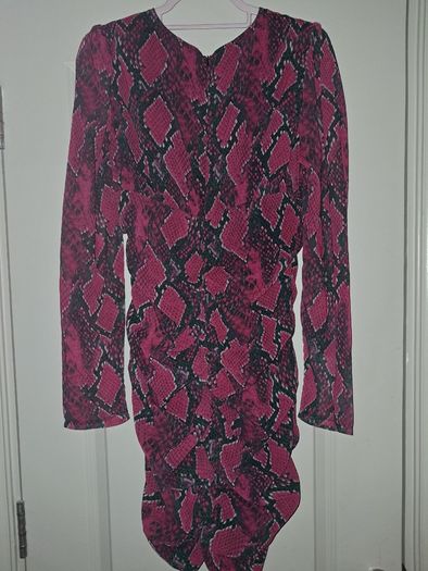 Prettylittlething dress