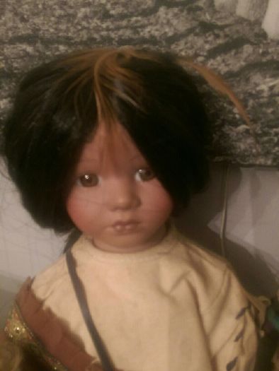Pair of Indians porcelain doll s