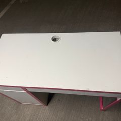 IKEA Micke desk