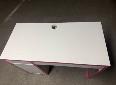IKEA Micke desk