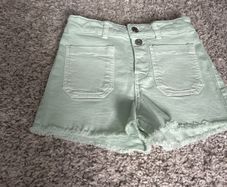 Zara light green denim shorts (9/134)