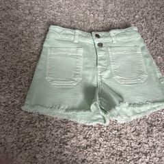 Zara light green denim shorts (9/134)