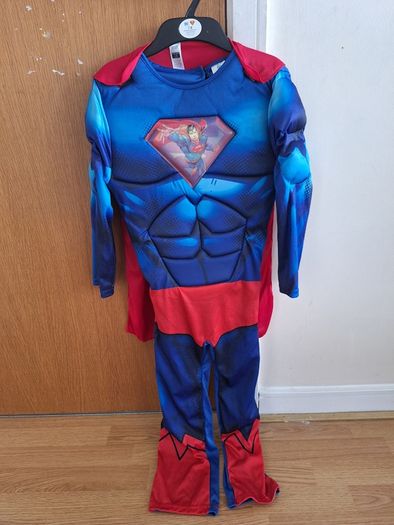 Superman costume - age 7-8 years