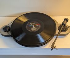 Turntable - Grey Pro-Ject Elemental