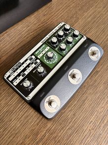 BOSS RE-202 Roland Space Echo delay reverb - as new in box
