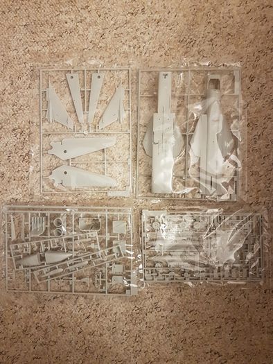 Italeri Dragon like Airfix Zvezda Revell 1/72 Sukhoi Su-24 Fencer C Russian Air Force Plastic Model Kit