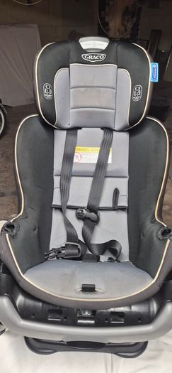 Graco Extend to Fit Car Seat and Travel Bag
