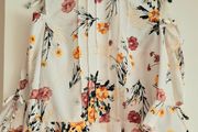 Floral top, Cut-out Shoulder
