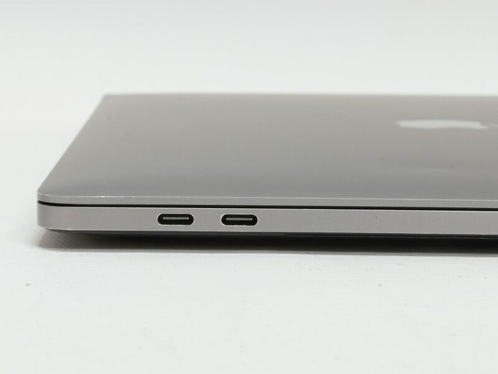 Apple Macbook Pro 2.6ghz I7 16gb Ram  Mid 2019 Ms Office