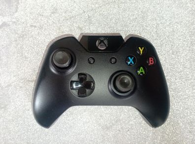 Broken Xbox One Controller (For Spares)