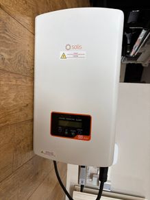 Solis 4kW Solar Inverter S6-GR1P4K + WiFi Data Logger, 3 Years Old
