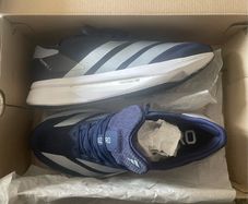 Men's Adidas Runners Size 10