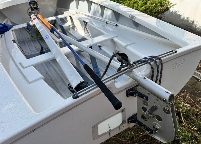 Dinghy Sailing Boat - Enterprise