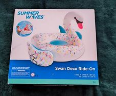 Inflatable Swan Deco