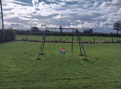 Kids garden Swing  - free for collection