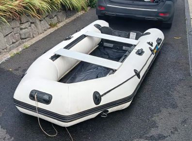 3.3 metre RIB + Suzuki 2.5 hp 4 stroke Engine