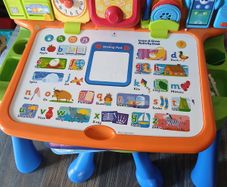 Vtech learn and draw activities desk