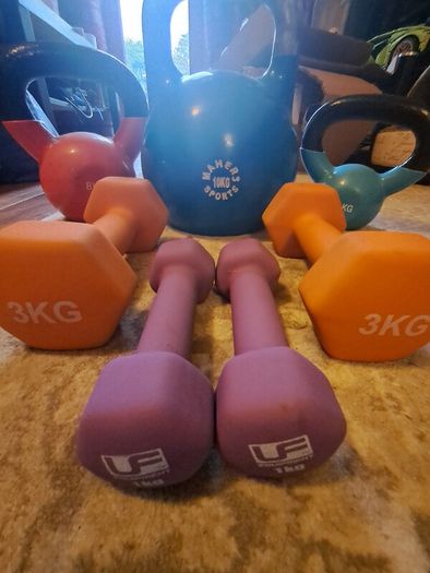 Home Gym Weights Set Kettlebells & Dumbbells 10kg, 8kg, 4kg, 3kg & 1kg