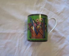 SPODE alphabet mug     letter  M