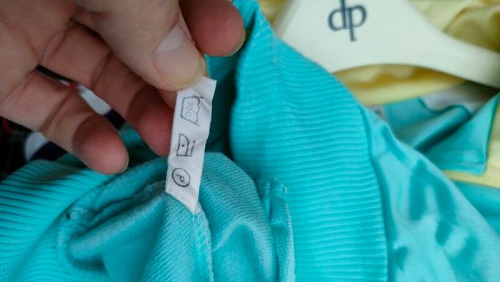 Vintage Legend 80s/90s tracksuit top  Vibrant colours Oversized look Size Medium