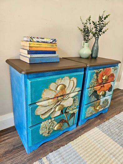 Bedside lockers