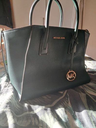 Micheal Kors Handbag