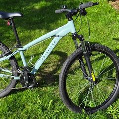 Kids mountain bike with suspension