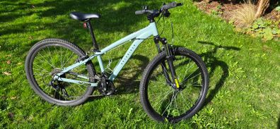 Kids mountain bike with suspension