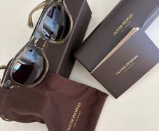 oliver peoples