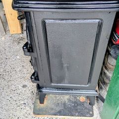 Solid fuel fire
