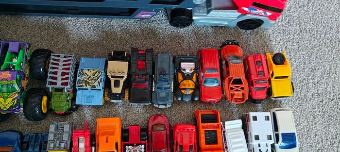 Hot wheels transporter and hot wheels model cars