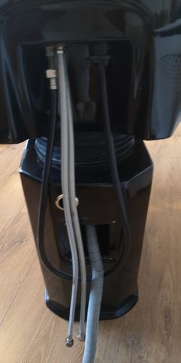 Salon Wash Unit with Black Basin