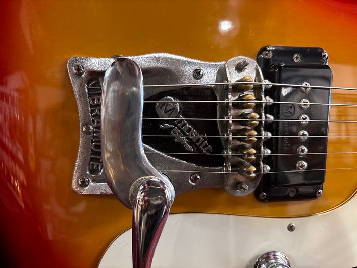 Mosrite Ventures Model Super Custom '65 Sunburst