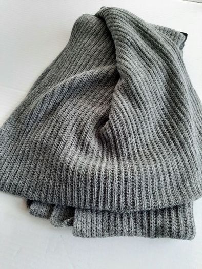 new large oversized grey scarf tag attached