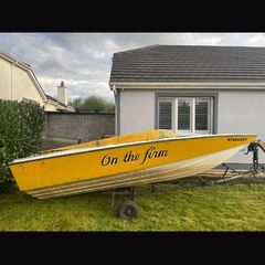 speedboat