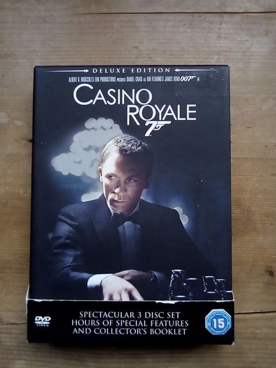 Casino Royale (dvd - Deluxe 3-disc Set) James Bond 007