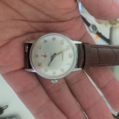 The image shows a vintage Alton men's wristwatch with mechanical hand winding.