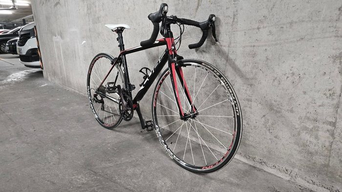 Cube Peloton Road Bike - womens