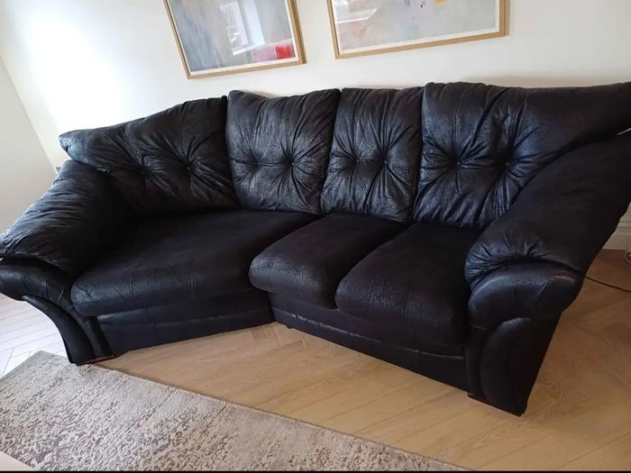 Like new 4 seater 3 seater Lebus Florida couch sofa and footstool