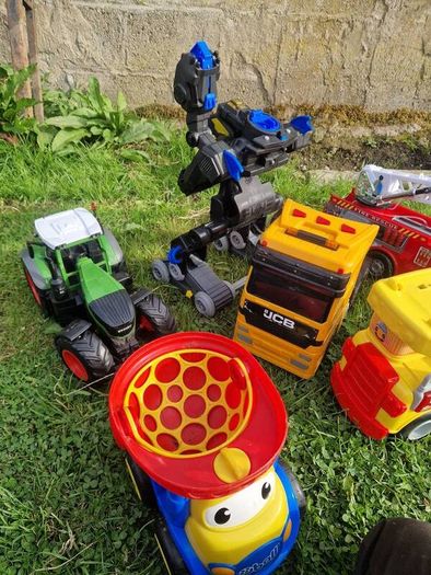 toys