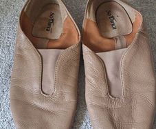 jazz shoes. Size danca. Size 6