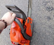 chainsaws 2x