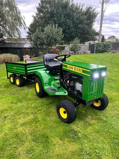 John Deere Tractor & Trailer