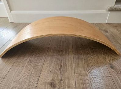 Wooden wobble board