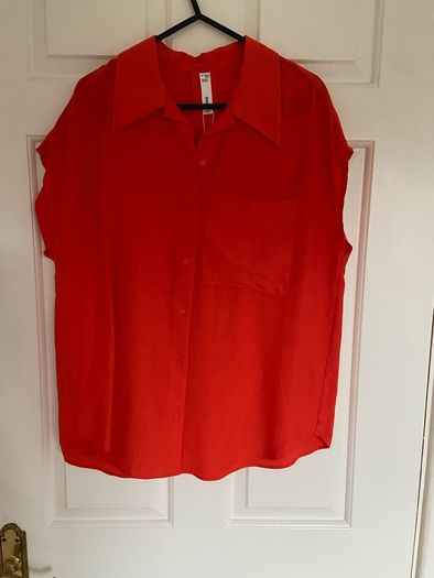 MANGO top size xs loose fit new with tags