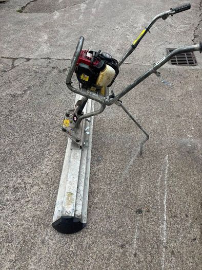 Petrol Driven Concrete Screeds And 1 X 110v Vib Un