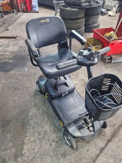 Go Go Elite Traveller Mobility scooter