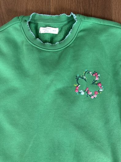 Leigh tucker St. Patrick's Day jumper age 10-11