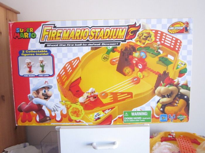 EPOCH Games Super Mario Fire Mario Stadium - Action Game