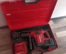 Hilti TE 60-22 Cordless Rotary Hammer with 2 Batteries & Carry Case